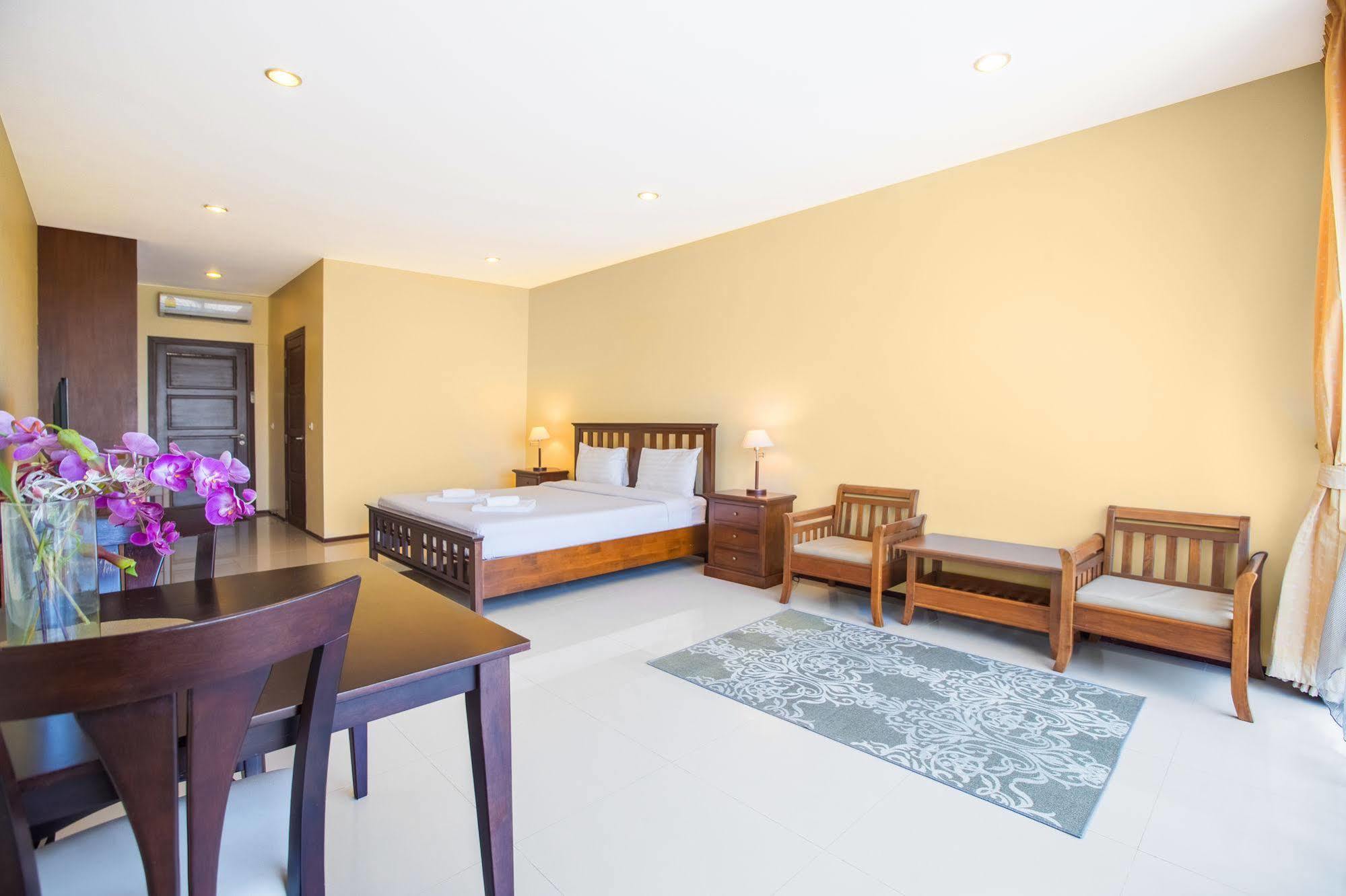 Avanta Condominium Мае Нам Екстериор снимка