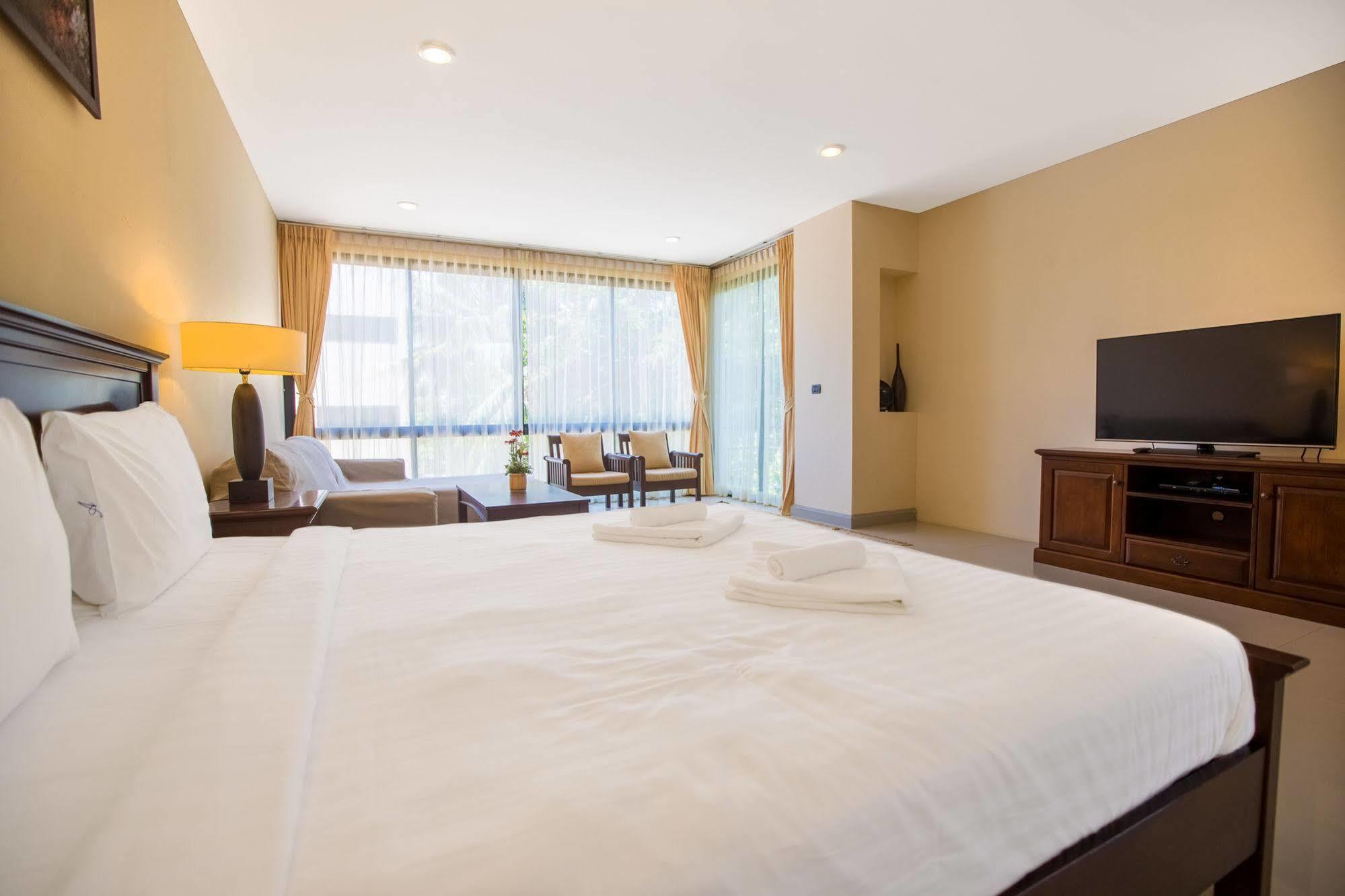 Avanta Condominium Мае Нам Екстериор снимка